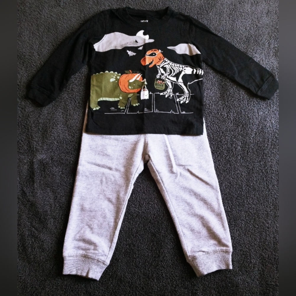 💙4 items for $20💙 Carter's Halloween Dinosaur Set 24 Months